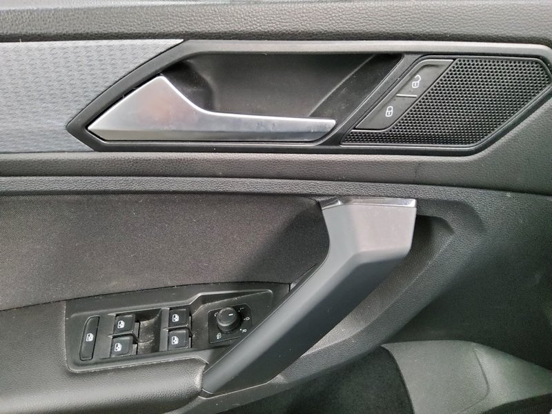 Volkswagen Tiguan 2.0 TDI automatik • masaža • digitalni instrumenti — 10