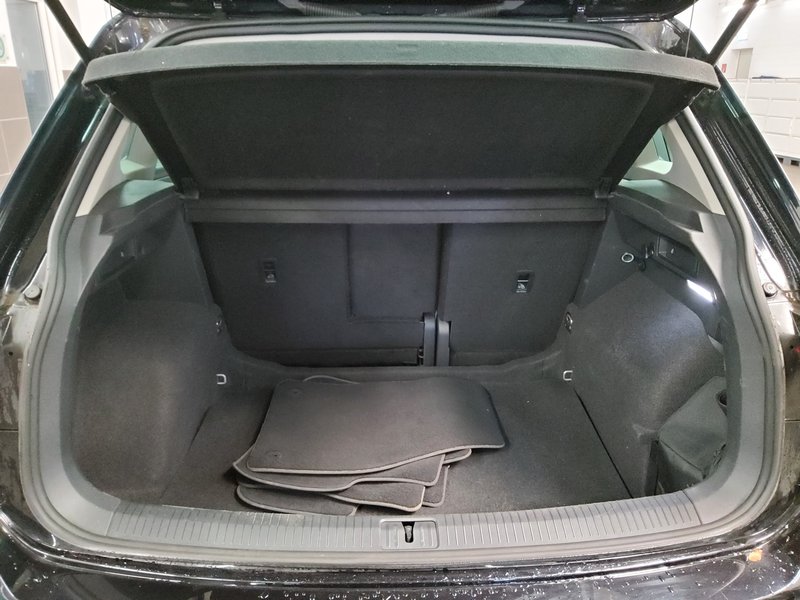 Volkswagen Tiguan 2.0 TDI automatik • masaža • digitalni instrumenti — 12