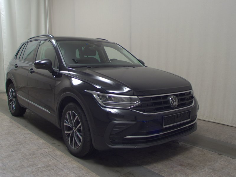 Volkswagen Tiguan 2.0 TDI automatik • masaža • digitalni instrumenti — 3