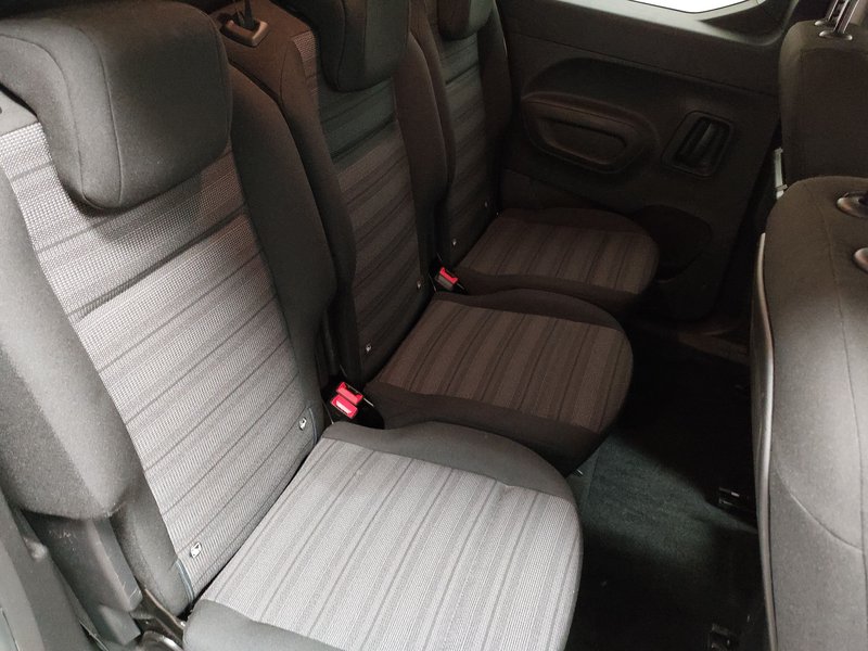 Opel Combo Life 1.5 D Edition • Tempomat • Senzori za parkiranje straga — 12
