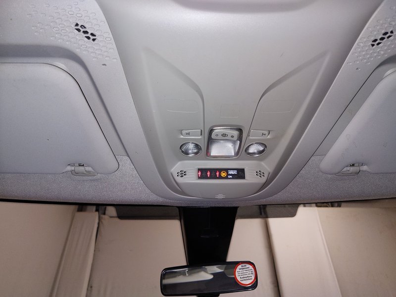 Opel Combo Life 1.5 D Edition • Tempomat • Senzori za parkiranje straga — 13