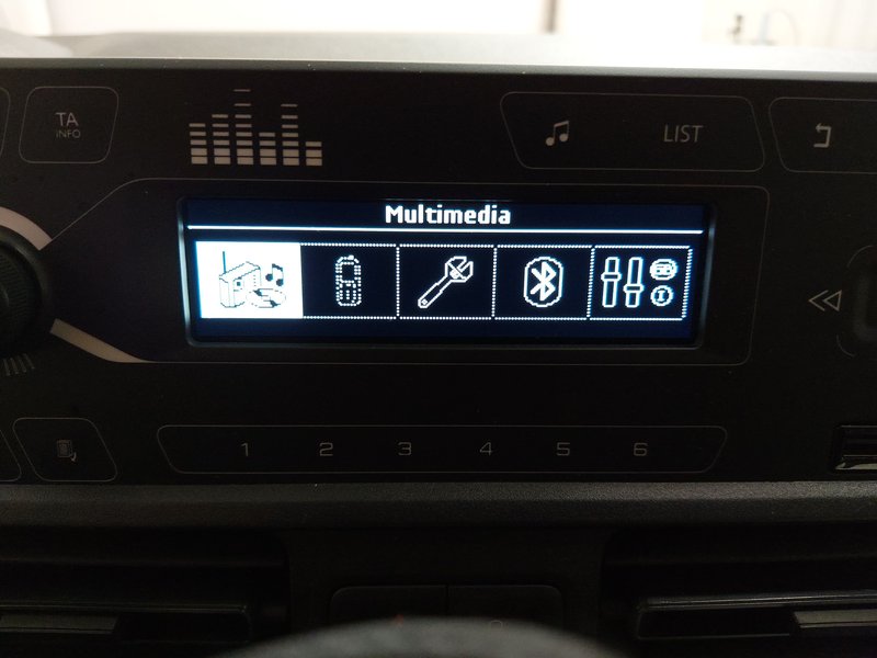 Opel Combo Life 1.5 D Edition • Tempomat • Senzori za parkiranje straga — 20