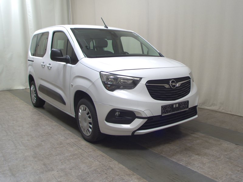 Opel Combo Life 1.5 D Edition • Tempomat • Senzori za parkiranje straga — 3