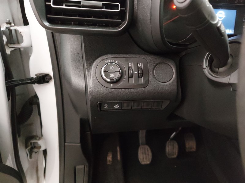 Opel Combo Life 1.5 D Edition • Tempomat • Senzori za parkiranje straga — 7