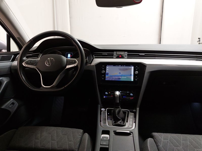 Volkswagen Passat Variant 1.5 TSI automatik • AHK • digitalni instrumenti — 18