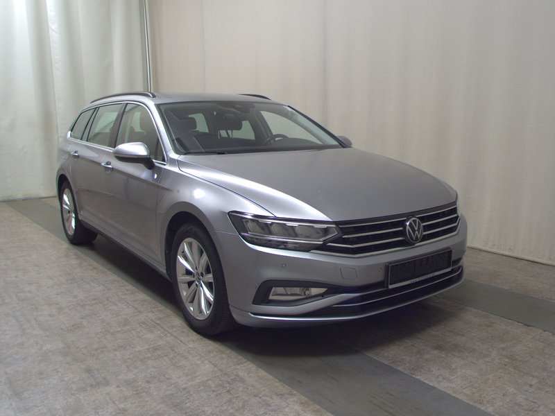 Volkswagen Passat Variant 1.5 TSI automatik • AHK • digitalni instrumenti — 3