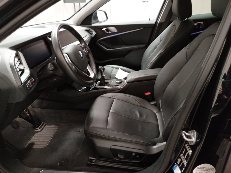 BMW 118i Luxury Line • električna peta vrata • Full LED — 6