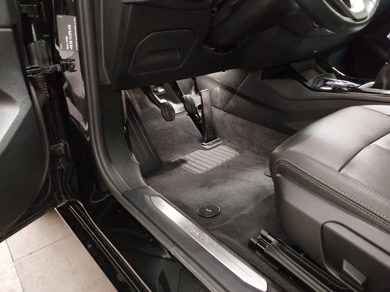 BMW 118i Luxury Line • električna peta vrata • Full LED — 7