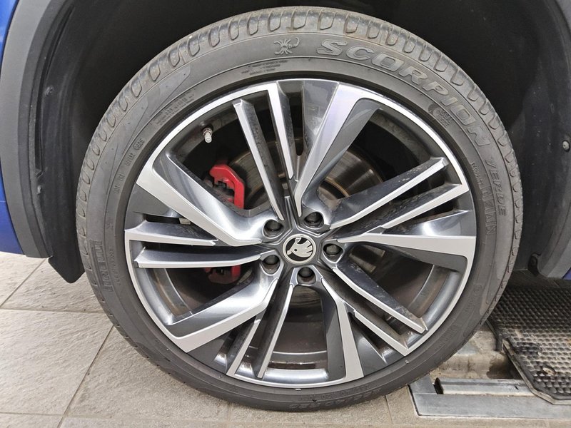 Škoda Kodiaq 2.0 TSI 4x4 RS automatik • panorama • LED — 11