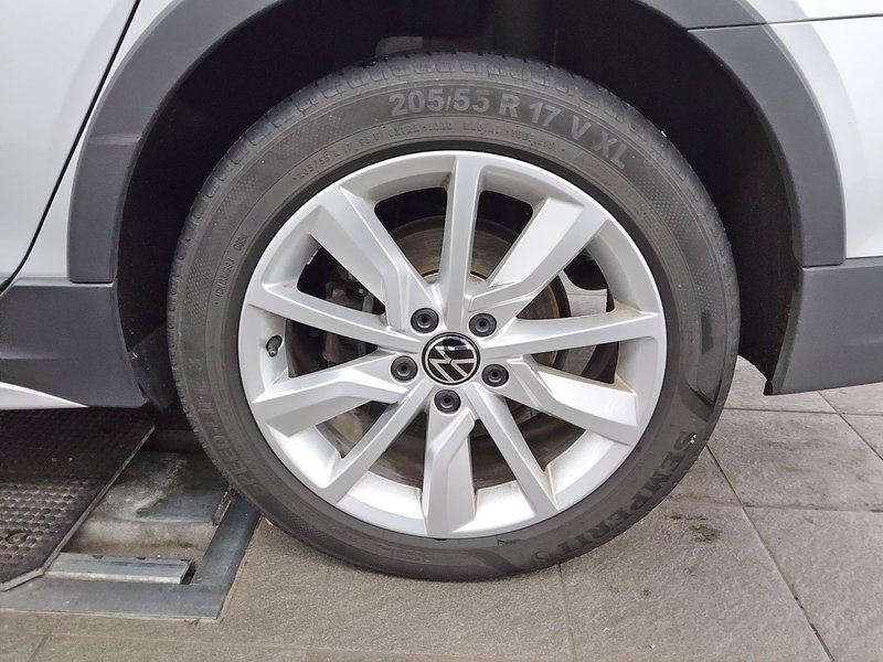 Volkswagen Golf 8 Alltrack 2.0 TDI 4MOTION automatik • ACC • AHK — 11