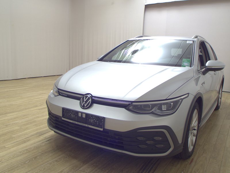 Volkswagen Golf 8 Alltrack 2.0 TDI 4MOTION automatik • ACC • AHK — 2