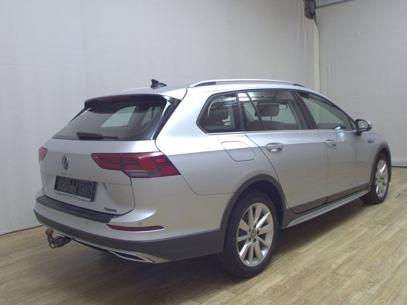 Volkswagen Golf 8 Alltrack 2.0 TDI 4MOTION automatik • ACC • AHK — 4
