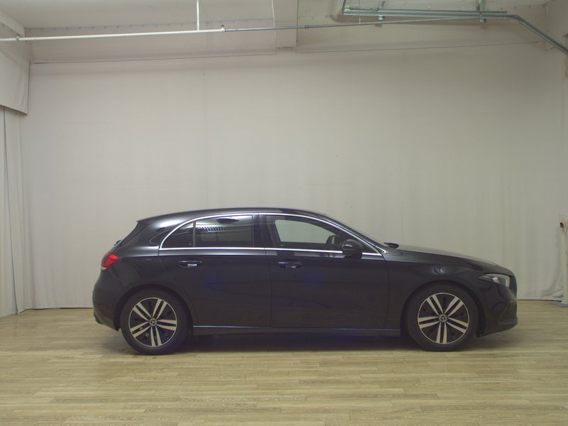 Mercedes-Benz A 200 d automatik Progressive • ACC • LED