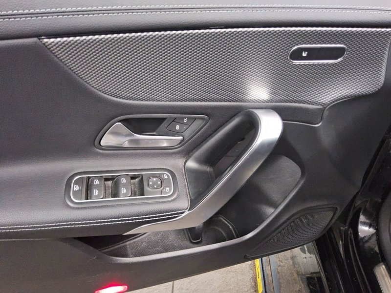 Mercedes-Benz CLA 200 d Shooting Brake Progressive automatik • Full LED — 10