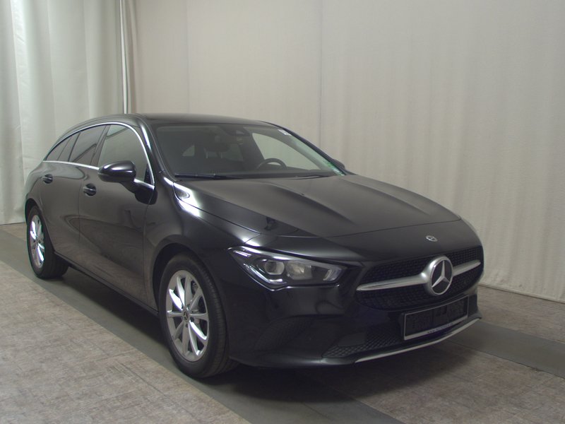 Mercedes-Benz CLA 200 d Shooting Brake Progressive automatik • Full LED — 3