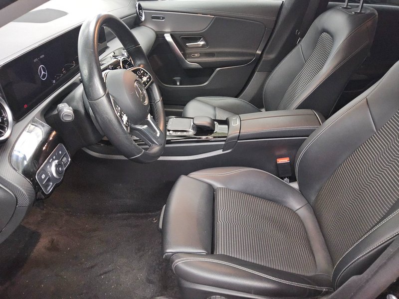 Mercedes-Benz CLA 200 d Shooting Brake Progressive automatik • Full LED — 9
