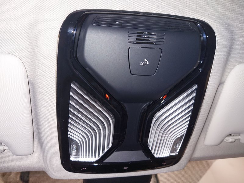 BMW 320d Touring automatik • ACC • AHK — 13