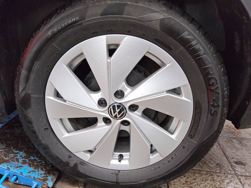 Volkswagen T-Cross 1.0 TSI Life • ACC • AHK — 11