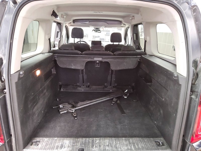 Opel Combo Life 1.5 D automatik Innovation • AHK • HUD — 11