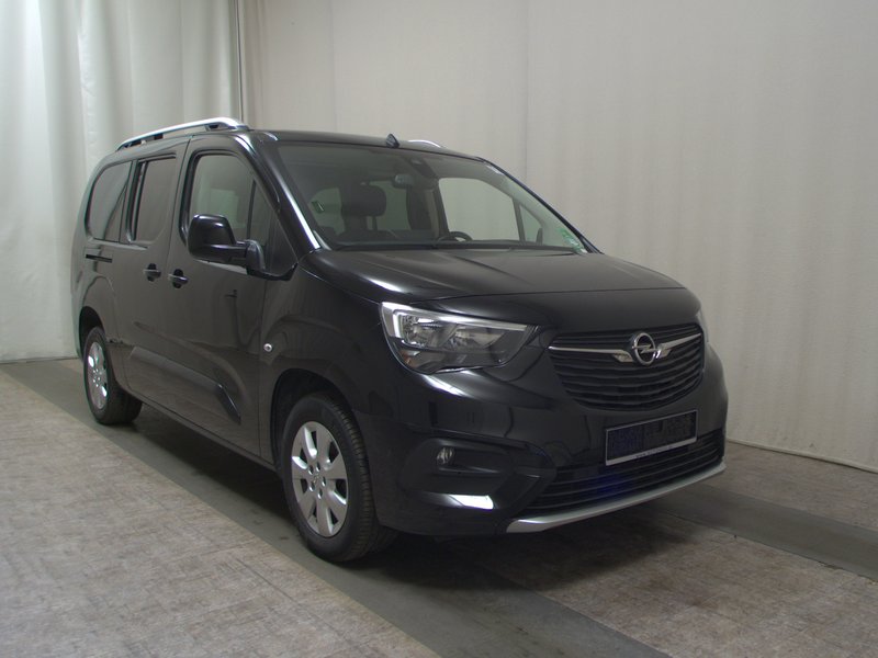 Opel Combo Life 1.5 D automatik Innovation • AHK • HUD — 3