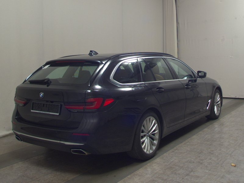 BMW 520d Touring xDrive automatik Luxury Line • HUD • ACC — 4