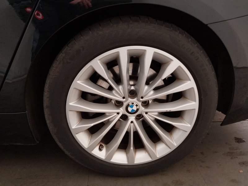 BMW 520d Touring xDrive automatik Luxury Line • HUD • ACC — 8