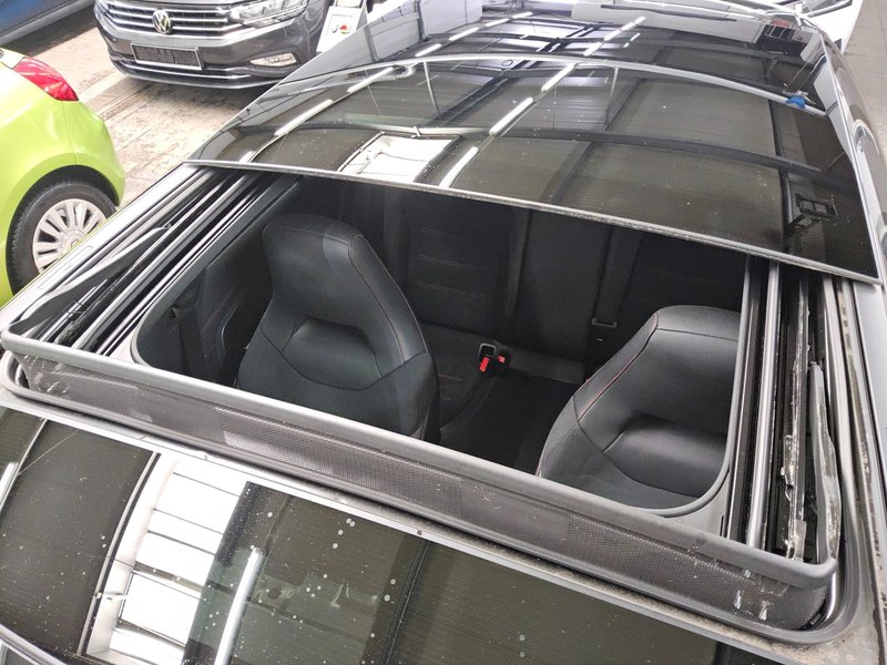 Mercedes-Benz CLA 250 e Shooting Brake automatik AMG Line • panorama • LED — 12