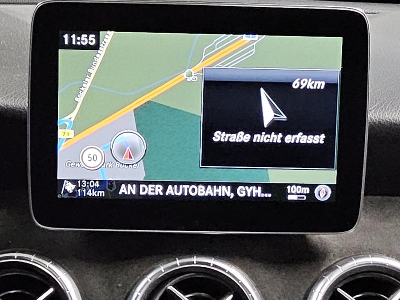 Mercedes-Benz CLA 220 d Shooting Brake automatik AMG Line • LED — 7