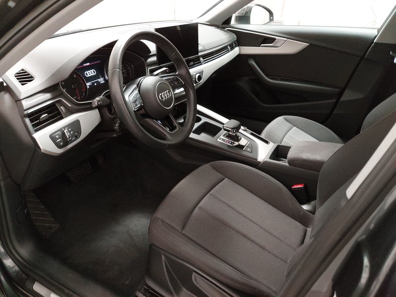 Audi A4 Avant 40 TFSI advanced automatik • LED — 6