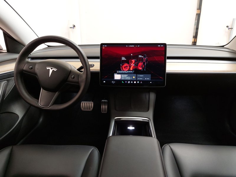 Tesla Model 3 Performance AWD • ACC • Full LED — 17