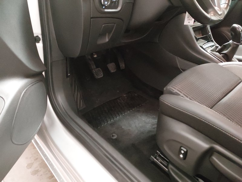 Opel Astra ST 1.2 Turbo Elegance • Full LED • digitalni instrumenti — 7