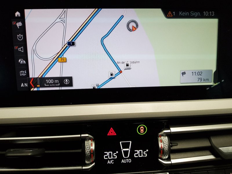BMW 330i Touring Advantage automatik • ACC • LED — 7
