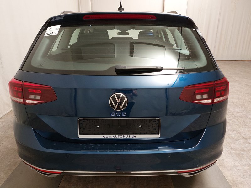 Volkswagen Passat Variant GTE 1.4 TSI automatik • panorama • ACC — 14