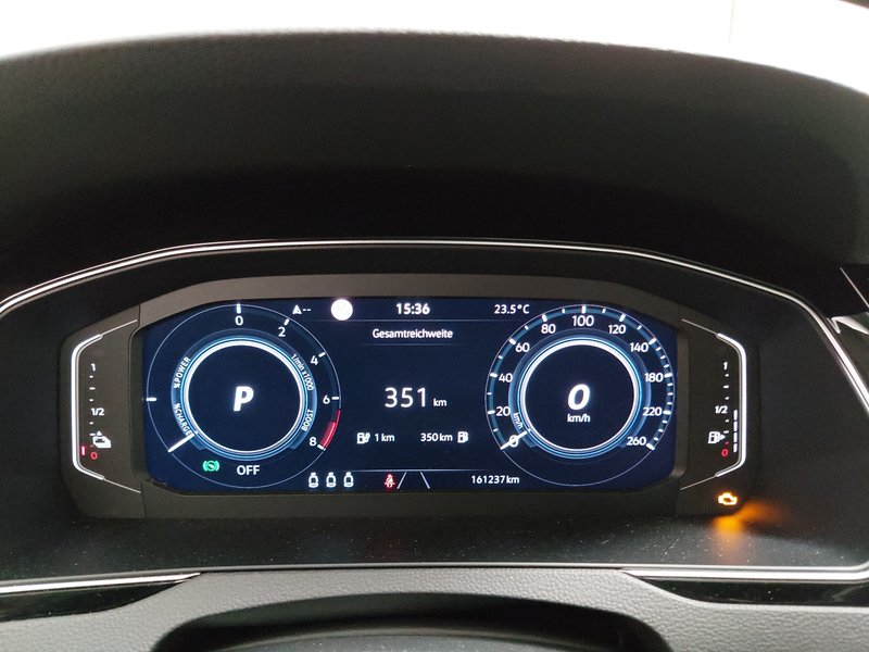 Volkswagen Passat Variant GTE 1.4 TSI automatik • panorama • ACC — 22