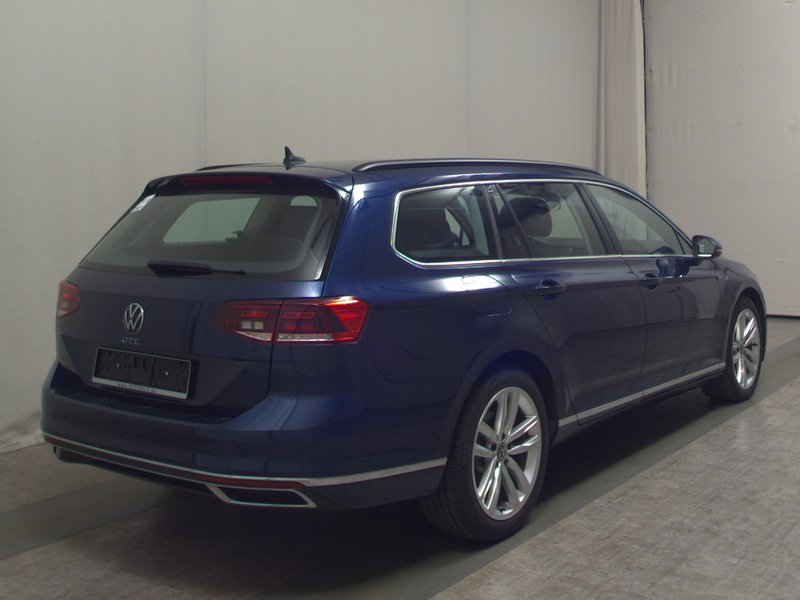 Volkswagen Passat Variant GTE 1.4 TSI automatik • panorama • ACC — 4