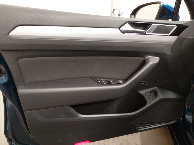 Volkswagen Passat Variant GTE 1.4 TSI automatik • panorama • ACC — 5