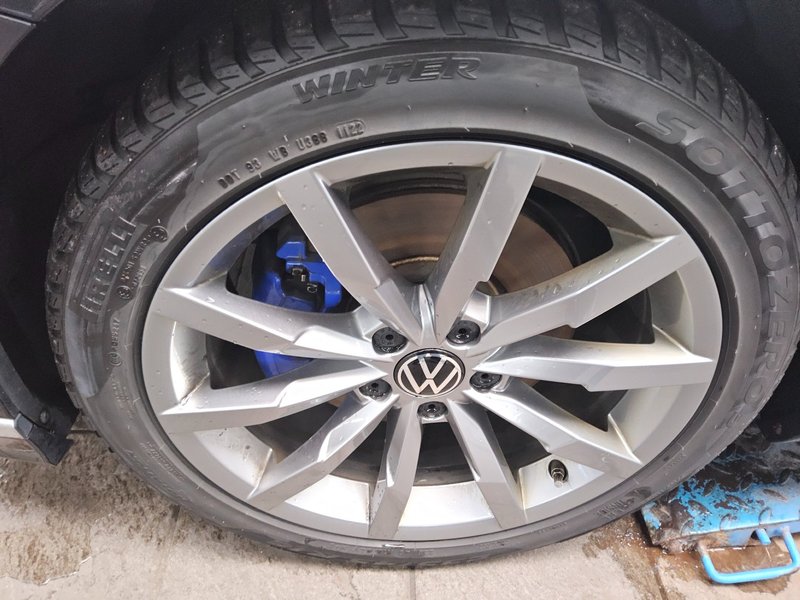 Volkswagen Passat Variant GTE 1.4 TSI automatik • digitalni instrumenti • ACC — 11