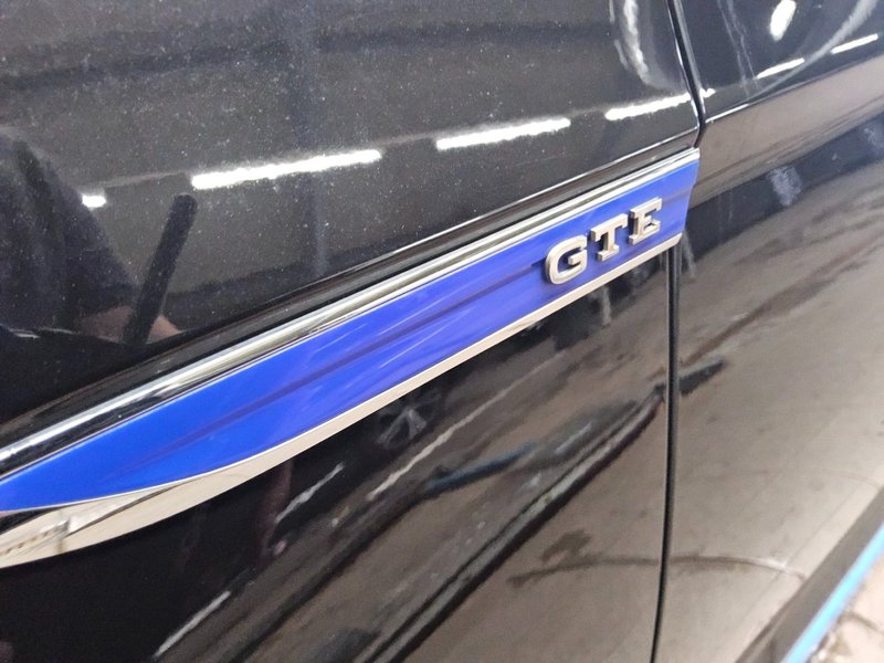 Volkswagen Passat Variant GTE 1.4 TSI automatik • digitalni instrumenti • ACC — 12
