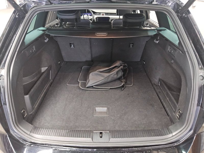 Volkswagen Passat Variant GTE 1.4 TSI automatik • digitalni instrumenti • ACC — 13
