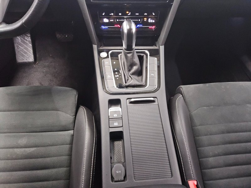 Volkswagen Passat Variant GTE 1.4 TSI automatik • digitalni instrumenti • ACC — 6