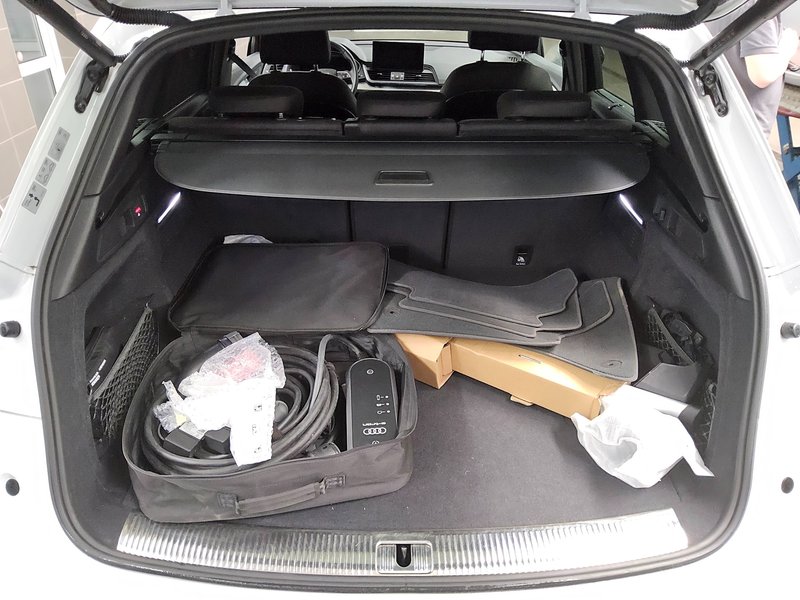 Audi Q5 50 TFSI e quattro automatik • ACC • LED — 12