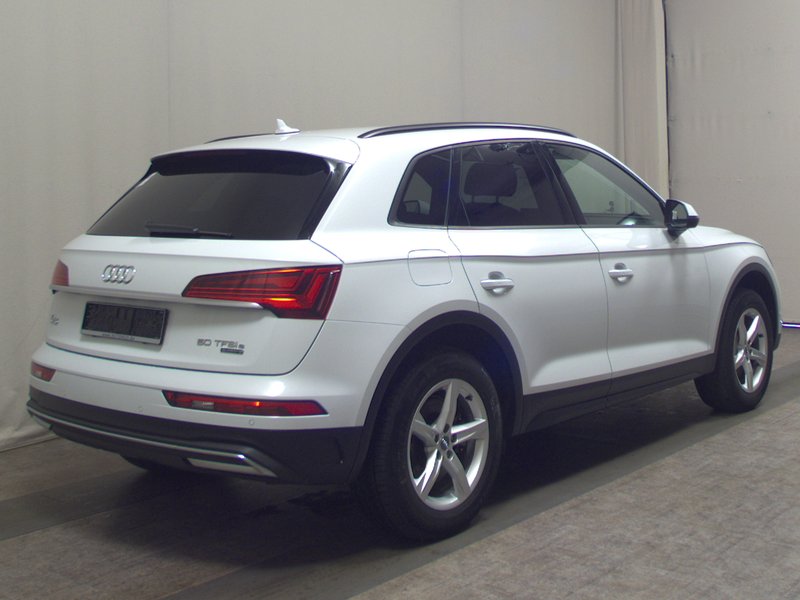 Audi Q5 50 TFSI e quattro automatik • ACC • LED — 4