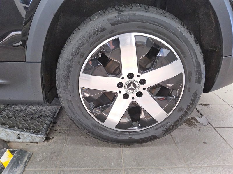 Mercedes-Benz GLB 200 d automatik Progressive • ACC • LED — 11