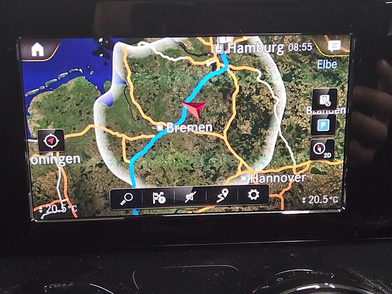 Mercedes-Benz GLB 200 d automatik Progressive • ACC • LED — 7
