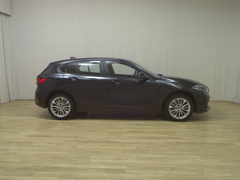 BMW 120d automatik Advantage • ACC • LED