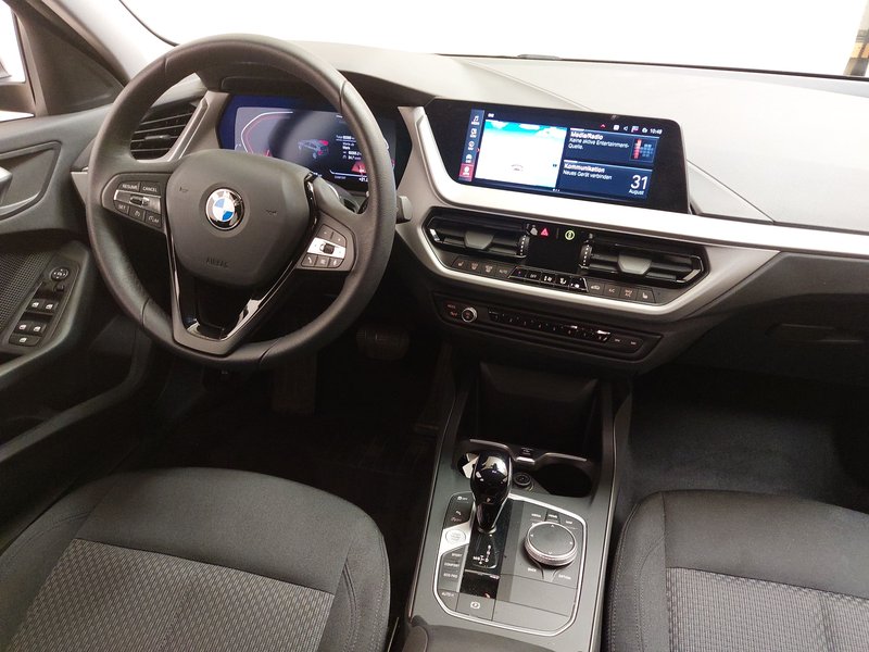 BMW 120d automatik Advantage • ACC • LED — 17