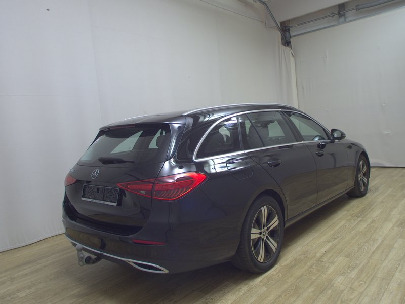 Mercedes-Benz C 200 d karavan automatik Avantgarde • LED • digitalni instrumenti — 4
