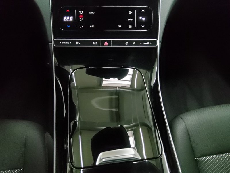 Mercedes-Benz C 220 d karavan automatik Avantgarde • ACC • LED — 6