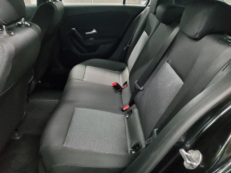 Mercedes-Benz A 250 e automatik • ACC — 13
