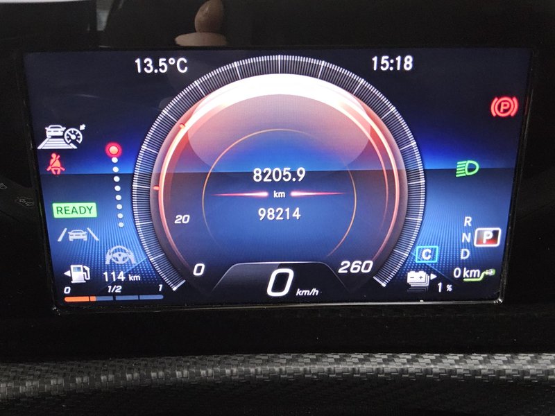 Mercedes-Benz A 250 e automatik • ACC — 8